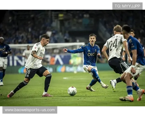 西甲豪门激战：精彩对抗点燃赛场激情