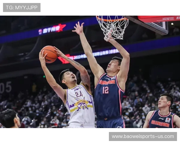 《CBA联赛新赛季前瞻：球队动态、核心球员与战术布局全面分析》